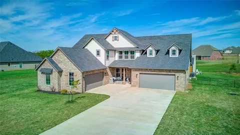 13714 Brook Xing, Edmond, OK 73025
