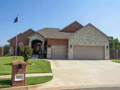 9201 NW 81 St, Yukon, OK 73099