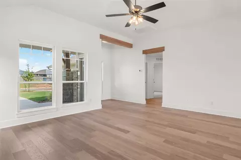 Living - 3711 Eureka Dr, Norman, OK 73069 photo 2 of 3