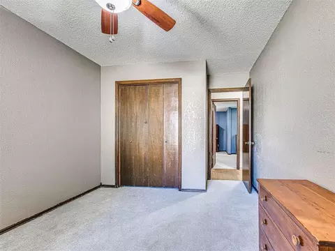 Bedroom - 809 Lakeside Cir, Edmond, OK 73012 photo 11 of 11