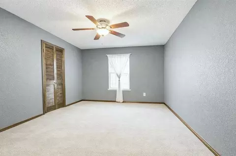 809 Lakeside Cir, Edmond, OK 73012 photo 21