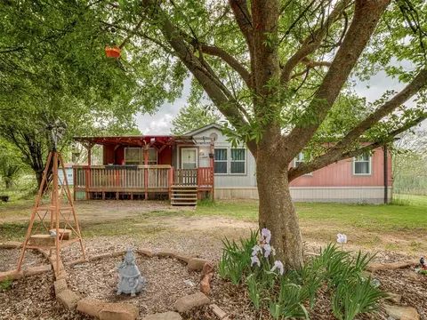 105802 S Parkwood Meadows Dr, Mcloud, OK 74851