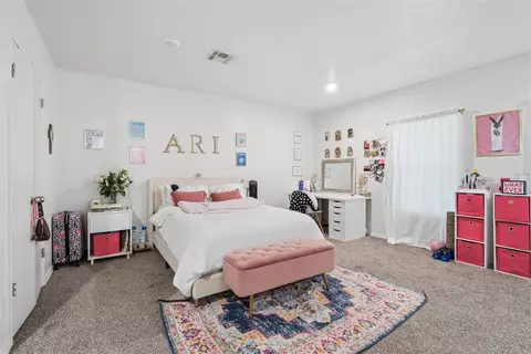 Bedroom - 910 Mccall Dr, Norman, OK 73072 photo 4 of 9