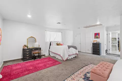 Bedroom - 910 Mccall Dr, Norman, OK 73072 photo 2 of 9