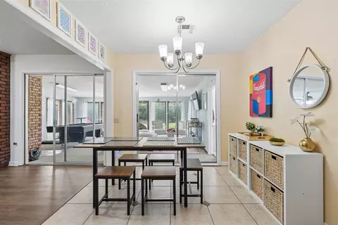 Dining - 910 Mccall Dr, Norman, OK 73072 photo 1 of 2