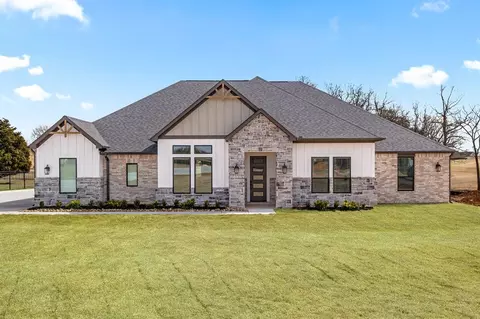 2284 Summit Cir, Blanchard, OK 73010