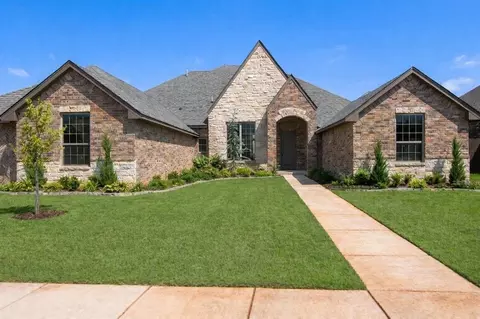 9137 SW 32nd St, Oklahoma City, OK 73179