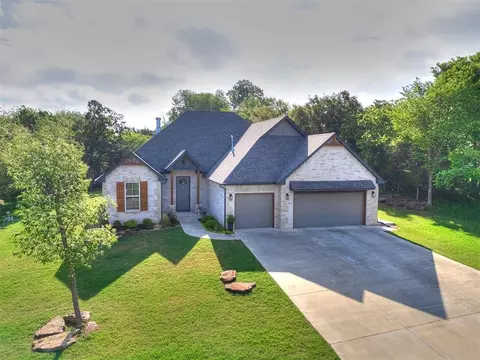 12470 Stone Hill Dr, Guthrie, OK 73044