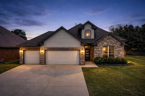 11104 Fairways Ave, Yukon, OK 73099