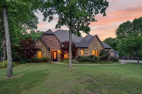 137 Red Oak Dr, Cartwright, OK 74731