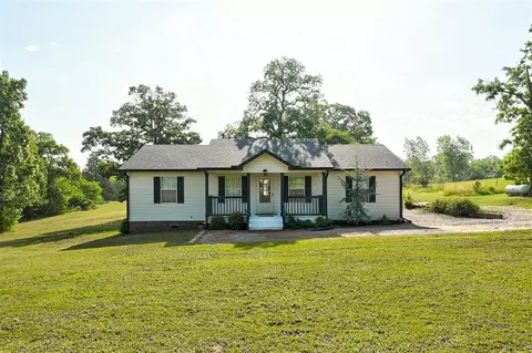 6701 132nd St, Noble, OK 73068