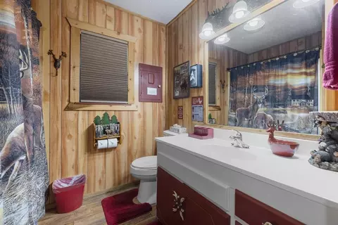 Bath - 17 Halibut Bay Rd, Broken Bow, OK 74728 photo 1 of 2