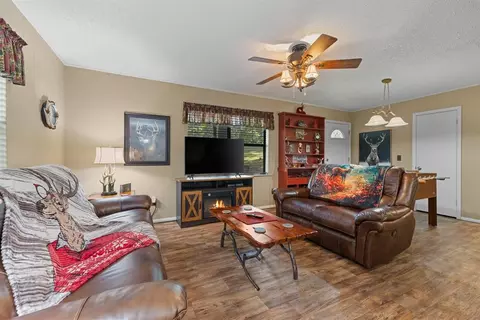 Living - 17 Halibut Bay Rd, Broken Bow, OK 74728 photo 1 of 5