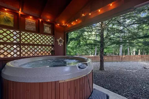 Exterior - 17 Halibut Bay Rd, Broken Bow, OK 74728 photo 6 of 11