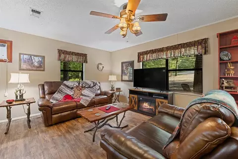 Living - 17 Halibut Bay Rd, Broken Bow, OK 74728 photo 2 of 5