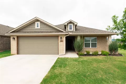 245 Vista Dr, Yukon, OK 73099