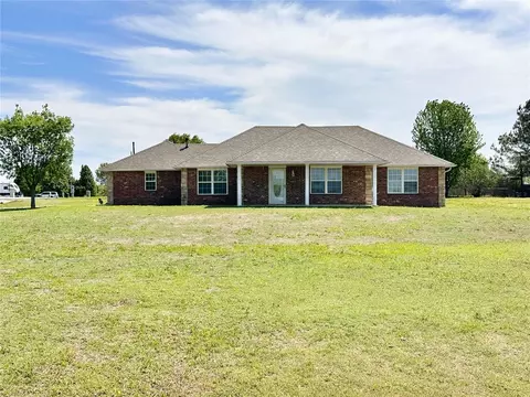 121 Carmin Dr, Shawnee, OK 74804