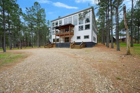 Exterior - 118 Hackberry Flat Trl, Broken Bow, OK 74728 photo 2 of 13