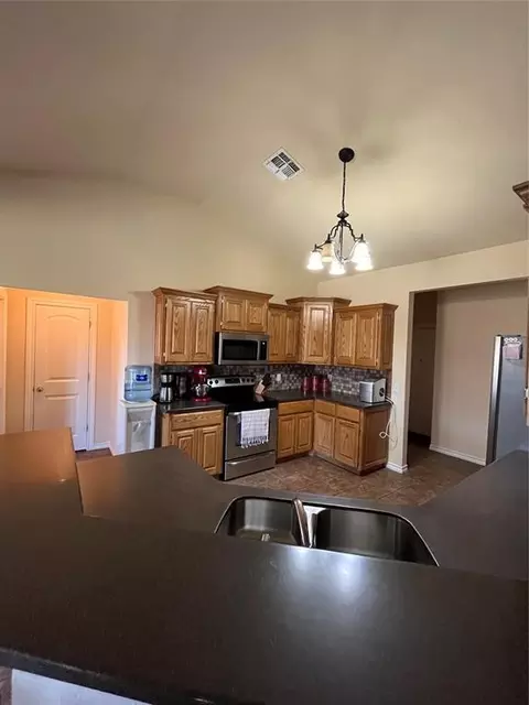 Kitchen - Undisclosed, Altus, OK 73521 photo 2 of 6