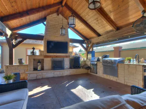 2200 SW 48th St, Oklahoma City, OK 73119