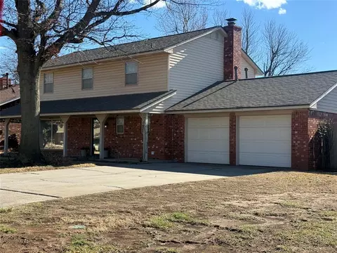 813 SW 25th St, El Reno, OK 73036