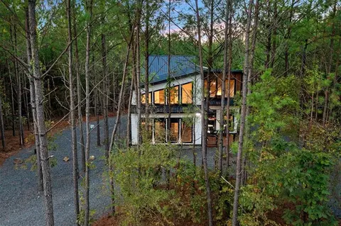 165 Bear Cedar Trl, Broken Bow, OK 74728