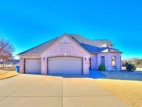 2047 Park Ave, Newcastle, OK 73065