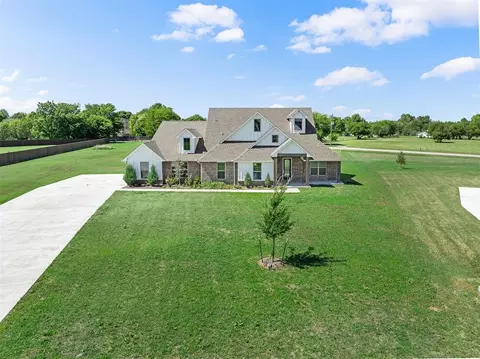 3452 Woodland Springs Dr, Norman, OK 73072