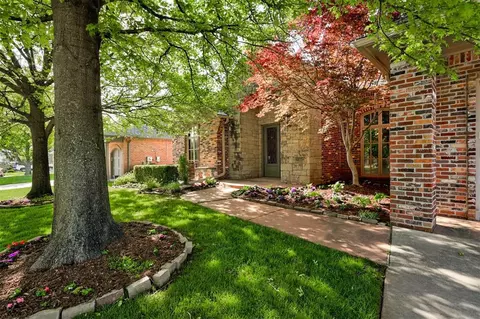 1908 Red Prairie Dr, Edmond, OK 73025