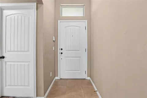 Entry Way - 1609 Chambers St, Norman, OK 73071 photo 1 of 1