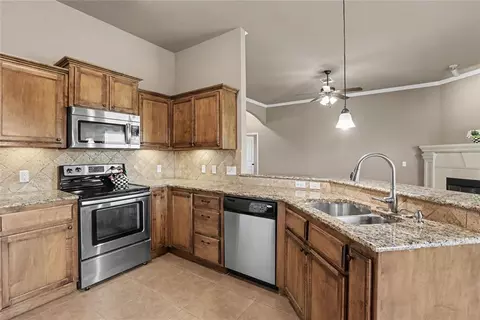 Kitchen - 1609 Chambers St, Norman, OK 73071 photo 3 of 3