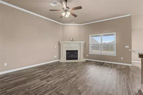 Living - 1609 Chambers St, Norman, OK 73071 photo 2 of 3