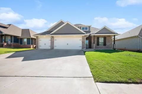 3508 Grady Ln, Moore, OK 73160