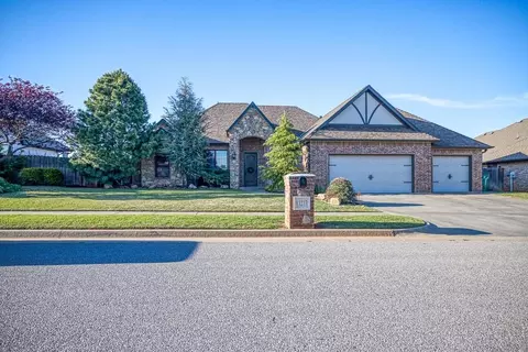 13213 NW 1st Ter, Yukon, OK 73099