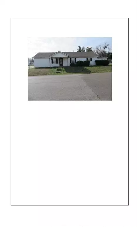 108 W Dowden Dr, Mustang, OK 73064