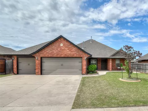 805 Bobcat Trl, Yukon, OK 73099