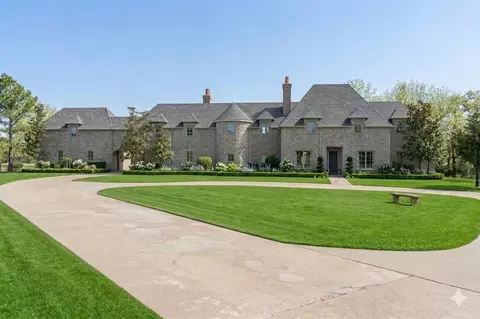 10800 Sorentino Dr, Arcadia, OK 73007