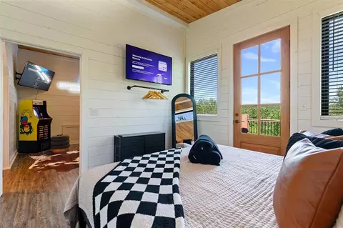 Bedroom - 407 Split Log Trl, Broken Bow, OK 74728 photo 9 of 9