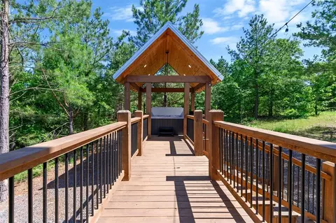 Exterior - 407 Split Log Trl, Broken Bow, OK 74728 photo 13 of 17