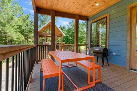 Exterior - 407 Split Log Trl, Broken Bow, OK 74728 photo 9 of 17