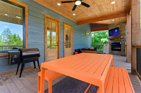 Exterior - 407 Split Log Trl, Broken Bow, OK 74728 photo 11 of 17
