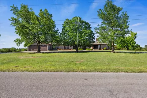 24331 E 1030 Rd, Weatherford, OK 73096