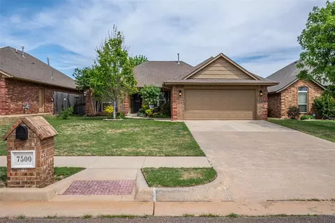 7500 Meadow Lake Dr, Yukon, OK 73099