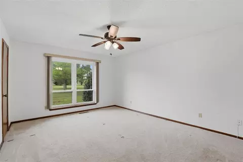 Bedroom - 6340 Weavers Corner Rd, Noble, OK 73068 photo 3 of 6
