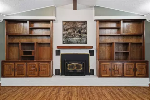 Living - 6340 Weavers Corner Rd, Noble, OK 73068 photo 5 of 6