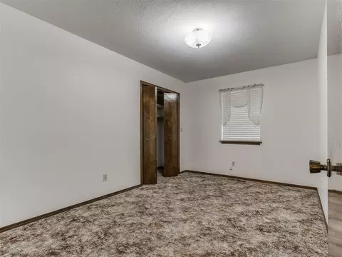 Bedroom - 954 S Sara Rd, Tuttle, OK 73089 photo 1 of 7