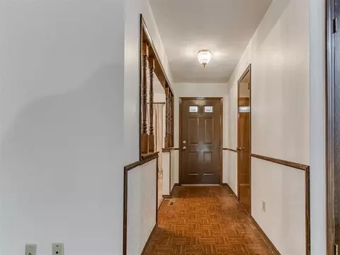Entry Way - 954 S Sara Rd, Tuttle, OK 73089 photo 1 of 2