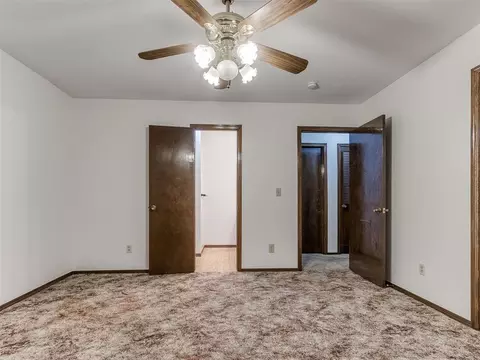 Bedroom - 954 S Sara Rd, Tuttle, OK 73089 photo 7 of 7
