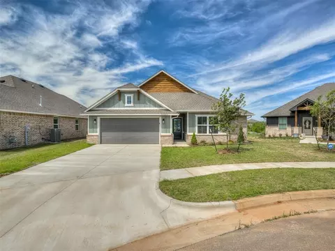 12513 Dolche Vita Dr, Yukon, OK 73099