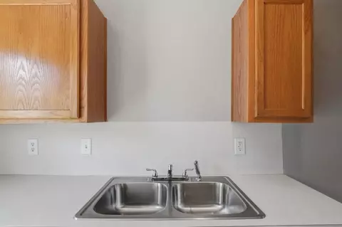 Kitchen - 116 Rob Ln, Edmond, OK 73003 photo 2 of 3